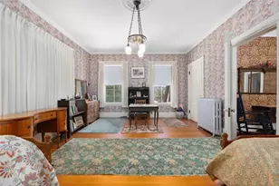 20 Bainbridge Ave, Providence, RI 02909 - Photo 27