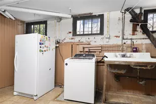 20 Bainbridge Ave, Providence, RI 02909 - Photo 41