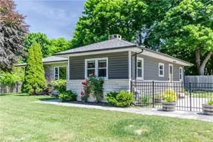 18 Hattie Ave, Smithfield, RI 02828 - Photo 3