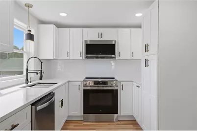 25 Stoneham Street, Cranston, RI 02920 - Photo 13