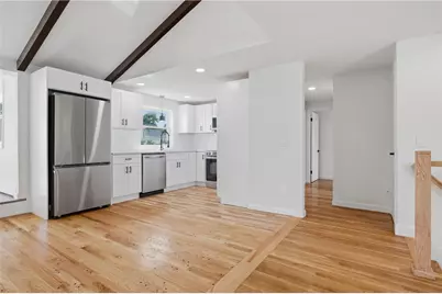 25 Stoneham Street, Cranston, RI 02920 - Photo 9