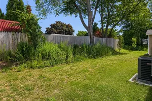 63 Chester Ave, Providence, RI 02907 - Photo 29