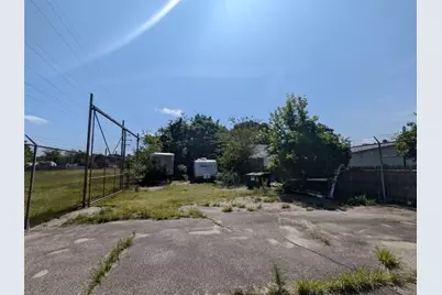 21 Pommenville Street, Pawtucket, RI 02861 - Photo 5