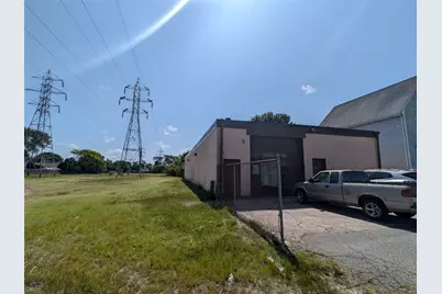 21 Pommenville Street, Pawtucket, RI 02861 - Photo 1
