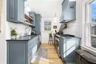 17 Willow St, Newport, RI 02840 - Photo 35