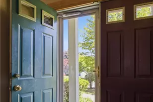 550 Algonquin Dr, Warwick, RI 02888 - Photo 5