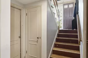 550 Algonquin Dr, Warwick, RI 02888 - Photo 29