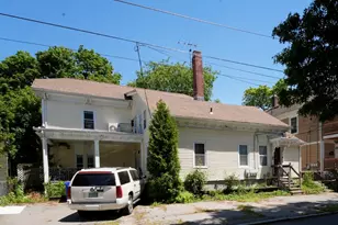 8 Washington St, Pawtucket, RI 02860 - Photo 3