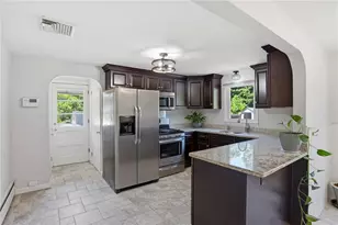 55 Blue Hill Dr, Warwick, RI 02886 - Photo 3