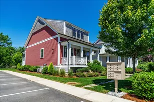 15 Castle St, East Greenwich, RI 02818 - Photo 3