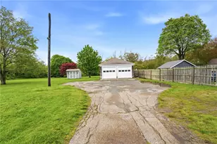 36 Ledward Ave, Westerly, RI 02891 - Photo 9