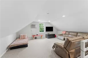 198 Poppasquash Rd, Bristol, RI 02809 - Photo 47