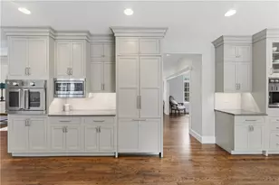 198 Poppasquash Rd, Bristol, RI 02809 - Photo 23