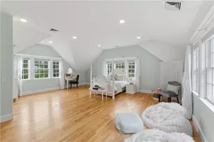 198 Poppasquash Rd, Bristol, RI 02809 - Photo 43