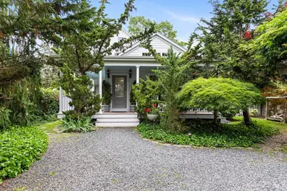 4 Garfield Avenue, Bristol, RI 02809 - Photo 3