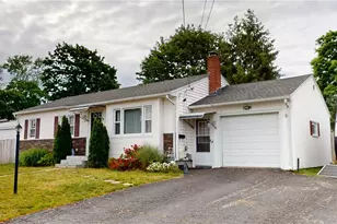 27 Amherst Rd, Warwick, RI 02889 - Photo 5