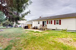 27 Amherst Rd, Warwick, RI 02889 - Photo 3