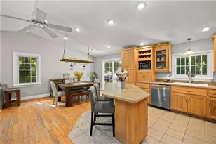 233 Old Oxford Rd, North Smithfield, RI 02896 - Photo 9