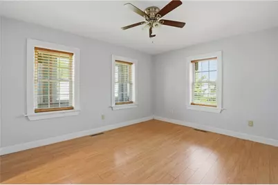 10 Hobart Street, Westerly, RI 02891 - Photo 11