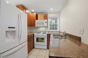 10 Hobart St, Westerly, RI 02891 - Photo 13
