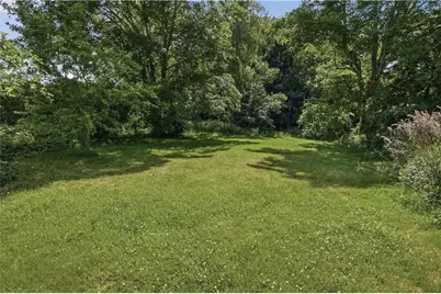 10 Hobart Street, Westerly, RI 02891 - Photo 5