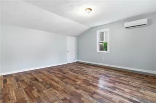 38 Franklin St, East Providence, RI 02915 - Photo 9
