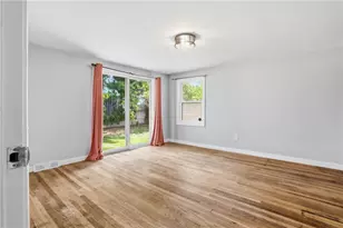 38 Franklin St, East Providence, RI 02915 - Photo 21