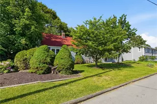 38 Franklin St, East Providence, RI 02915 - Photo 3