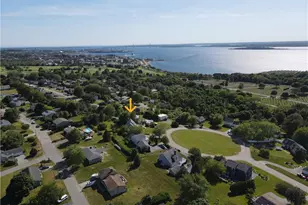 32 J H Dwyer Dr, Middletown, RI 02842 - Photo 7