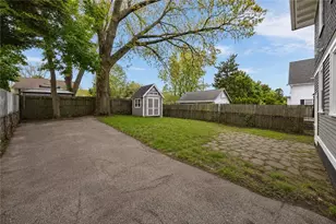 50 Stamford Ave, Providence, RI 02907 - Photo 21