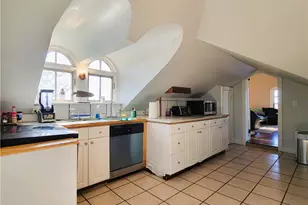 92 Pelham St, Newport, RI 02840 - Photo 3