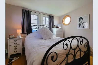 92 Pelham Street #3, Newport, RI 02840 - Photo 11