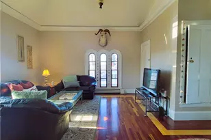 92 Pelham St, Newport, RI 02840 - Photo 7