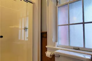 92 Pelham St, Newport, RI 02840 - Photo 19