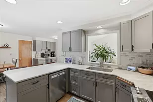 3 Cheshire Dr, Barrington, RI 02806 - Photo 25