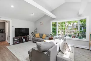 3 Cheshire Dr, Barrington, RI 02806 - Photo 17