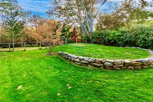 608 Wordens Pond Rd, South Kingstown, RI 02879 - Photo 23