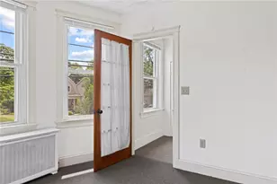 205 Pawtuxet Ave, Warwick, RI 02888 - Photo 39
