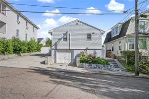 15 Beechwood Ave, Pawtucket, RI 02860 - Photo 1