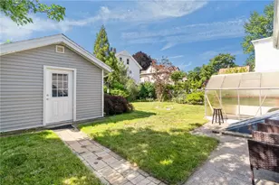107 Spring St, Pawtucket, RI 02860 - Photo 39