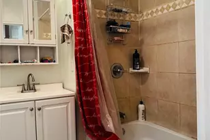 194 Pavilion Ave, Providence, RI 02905 - Photo 27
