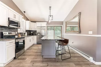42 Seminole Trail, Cranston, RI 02921 - Photo 9