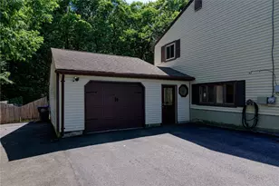 42 Seminole Trail, Cranston, RI 02921 - Photo 5