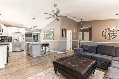 42 Seminole Trail, Cranston, RI 02921 - Photo 7