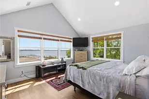 1124 Narragansett Blvd, Cranston, RI 02905 - Photo 27