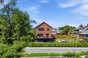 1124 Narragansett Blvd, Cranston, RI 02905 - Photo 39