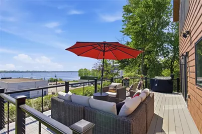 1124 Narragansett Boulevard, Cranston, RI 02905 - Photo 33