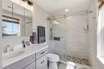 1124 Narragansett Boulevard, Cranston, RI 02905 - Photo 29