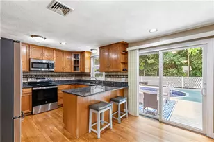 8 Palmer St, Smithfield, RI 02828 - Photo 11