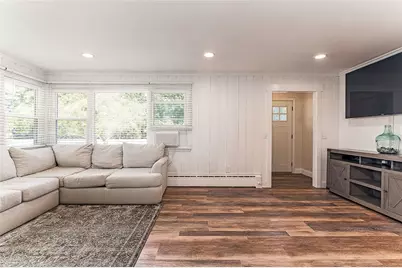 189 Shore Road, Westerly, RI 02891 - Photo 9